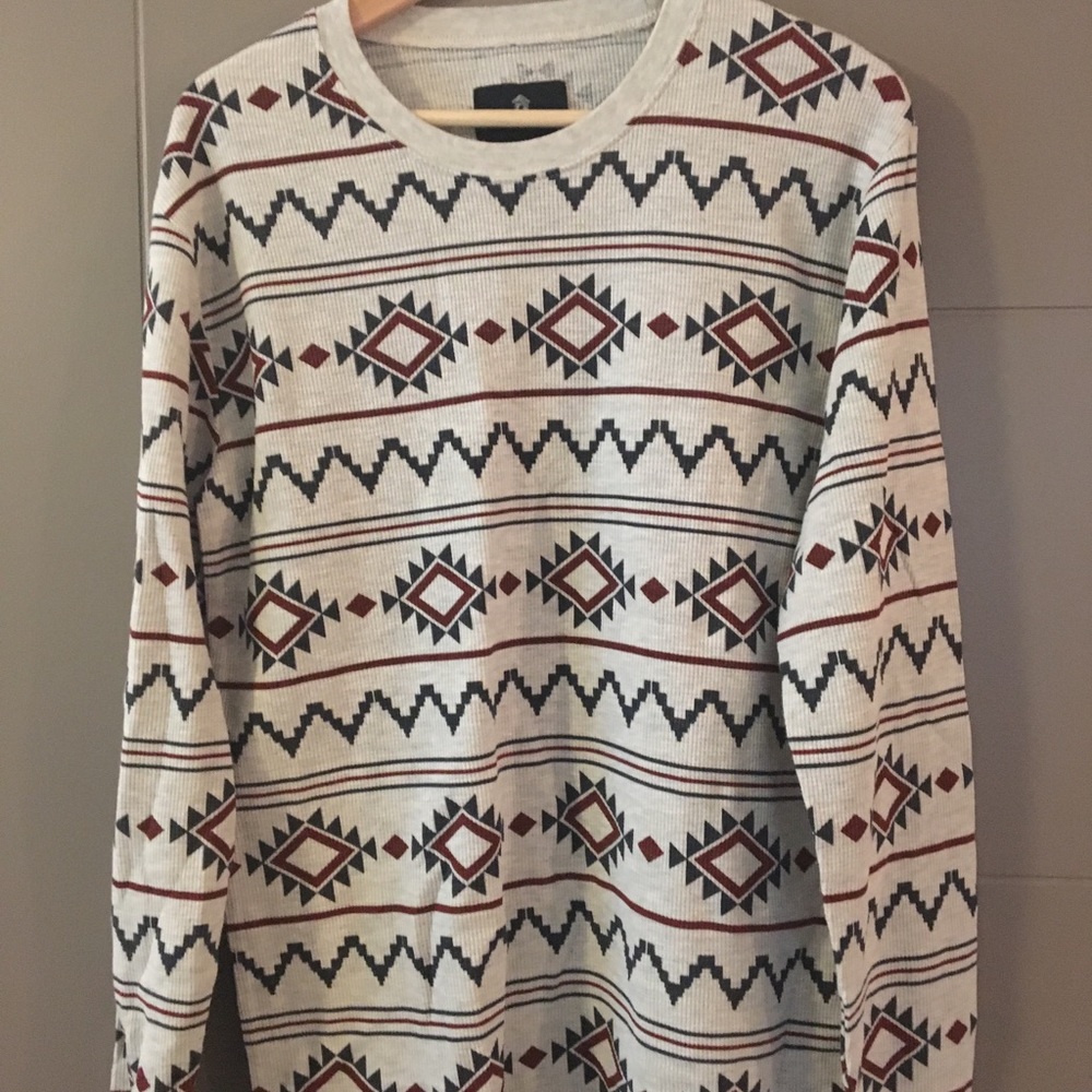 Shout house Long sleeve shirt